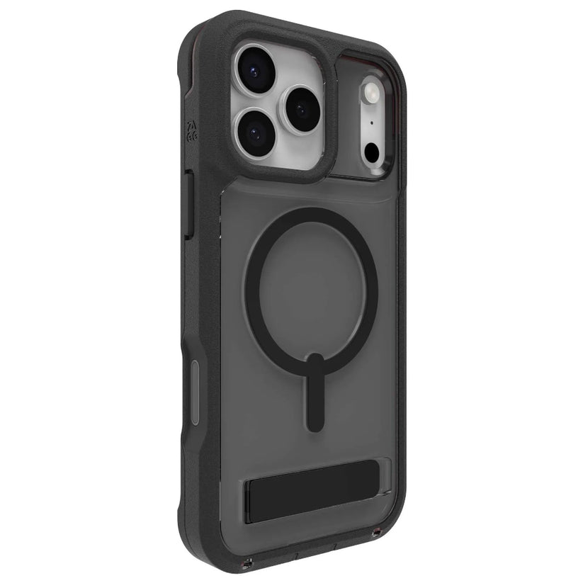 Funda ZAGG Rainier con MagSafe KS color negro humo para iPhone 17 Pro Max, con diseño resistente y elegante.