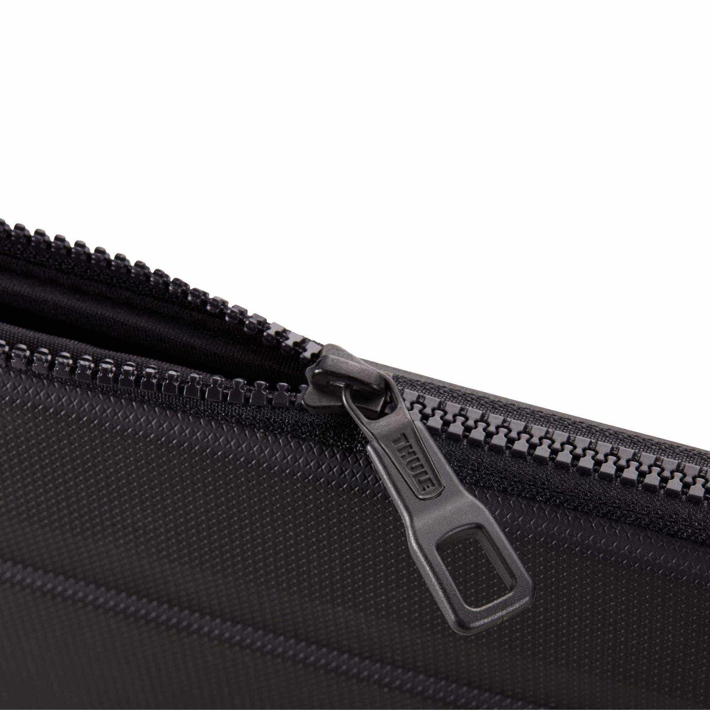 Funda Thule Gauntlet para Macbook 13 - Negro