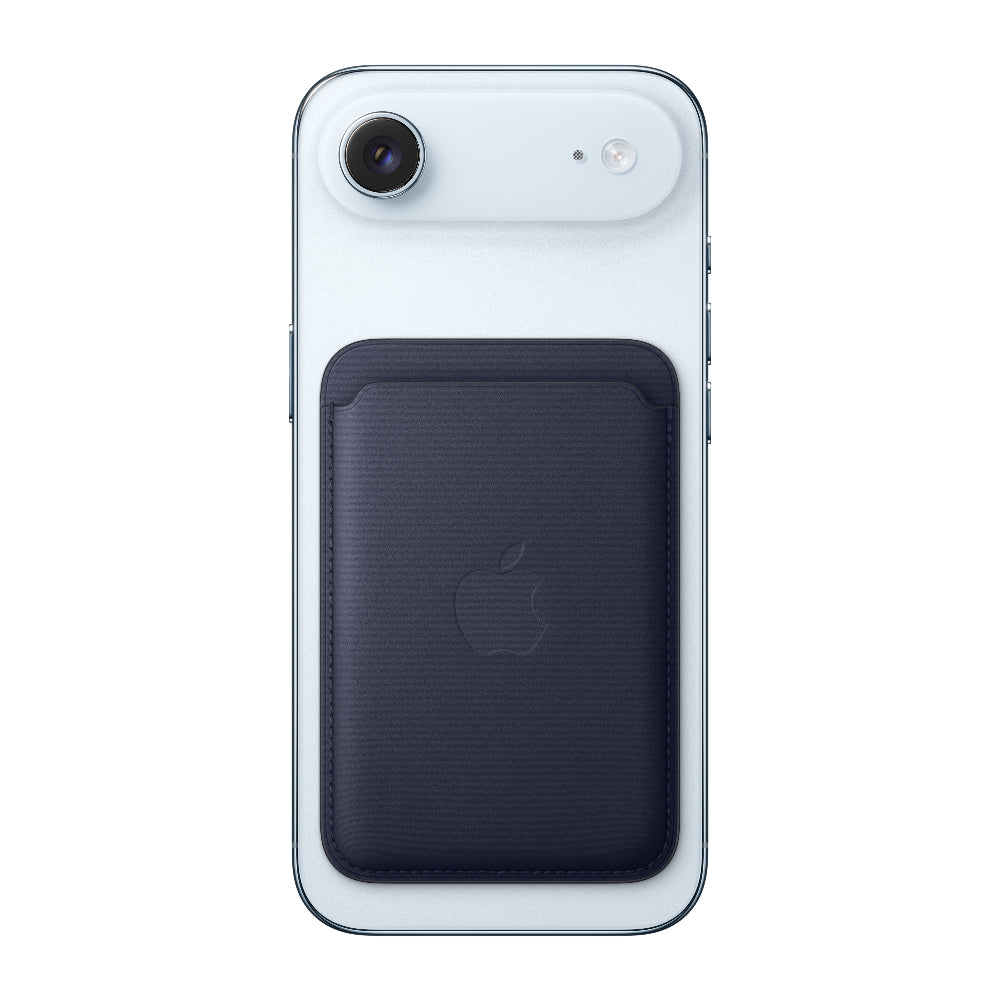 Cartera_FineWoven_MagSafe_para_iPhone_Negro_Imagen_posicion_4_iShop_Colombia
