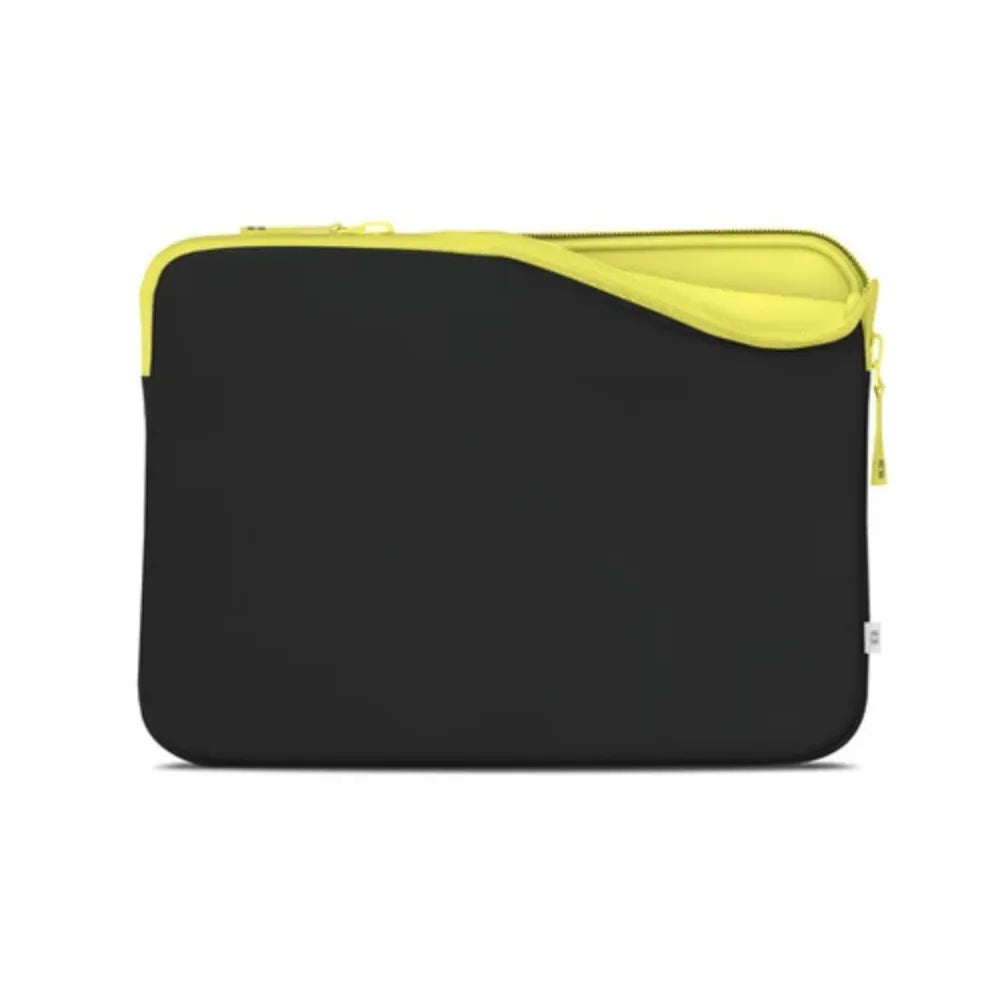 Funda_MW_Basics_MacBook_Neo_13_Amarillo_Imagen_posicion_2_iShop_Colombia