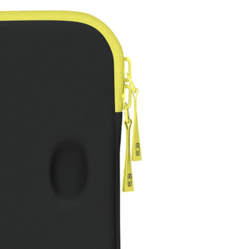 Funda_MW_Basics_MacBook_Neo_13_Amarillo_Imagen_posicion_4_iShop_Colombia