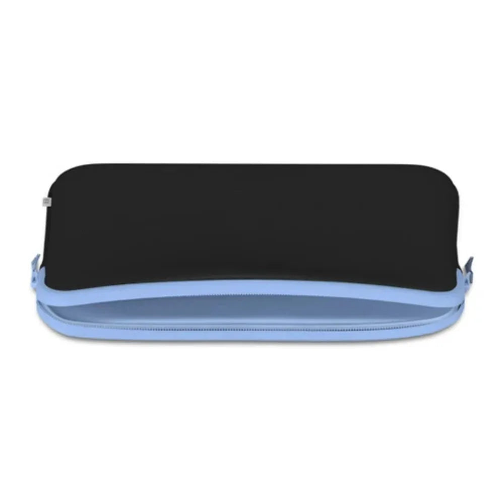 Funda_MW_Basics_MacBook_Neo_13_Azul_Claro_Imagen_posicion_6_iShop_Colombia