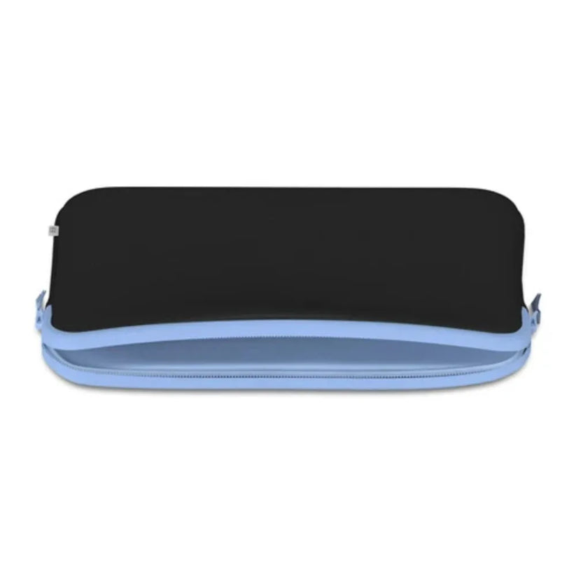 Funda_MW_Basics_MacBook_Neo_13_Azul_Claro_Imagen_posicion_6_iShop_Colombia